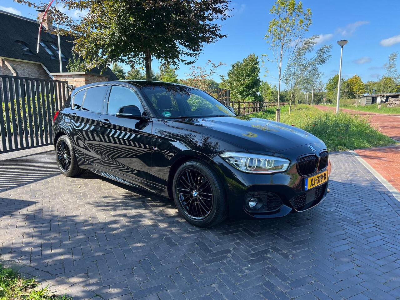 BMW 1-SERIE 118i Corporate Lease Executive M-Pakket | Apple CarPlay | NL-Auto |