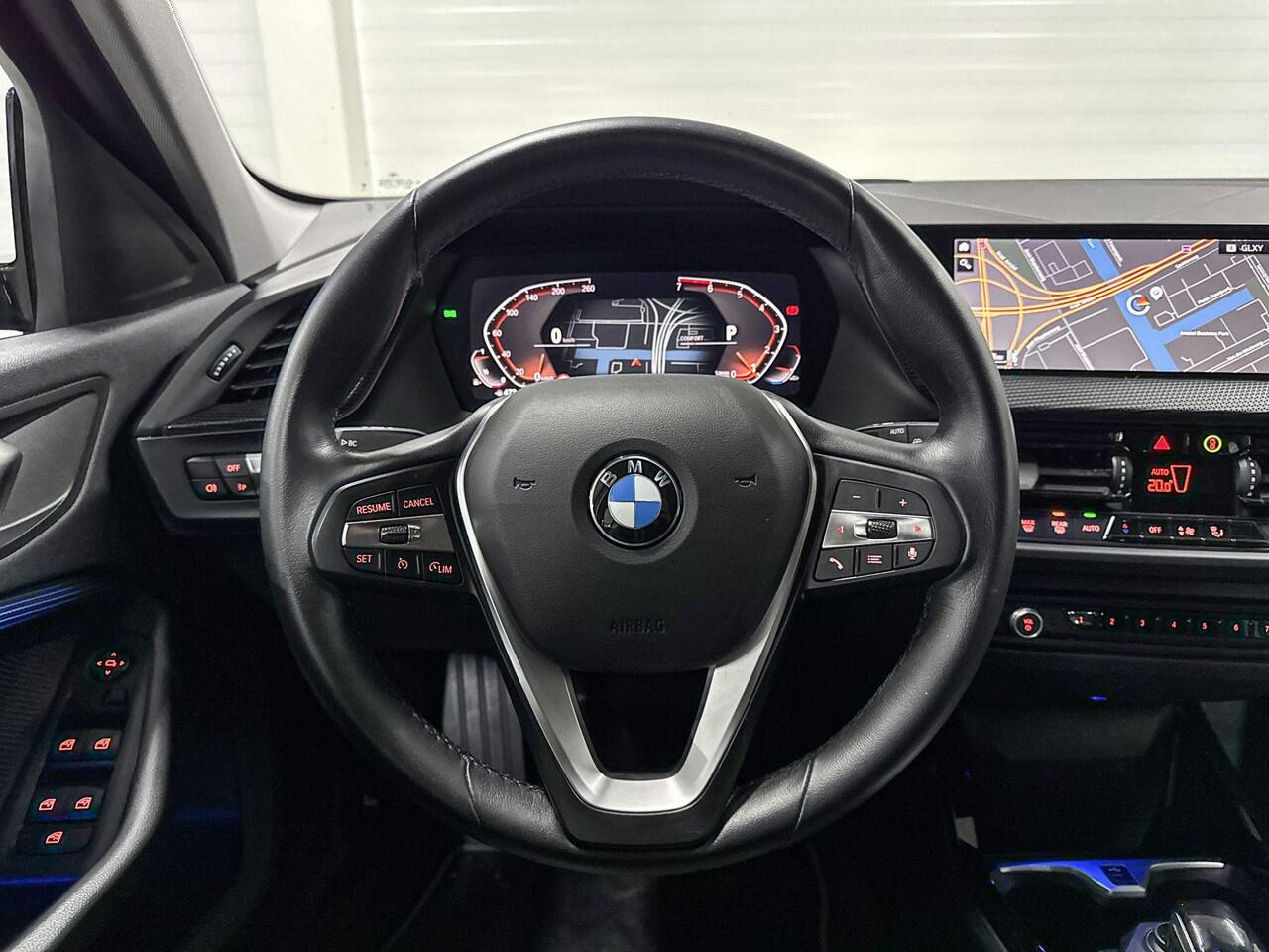 BMW 1-SERIE 118i | Sport-Line | Cruise Control | Apple Carplay