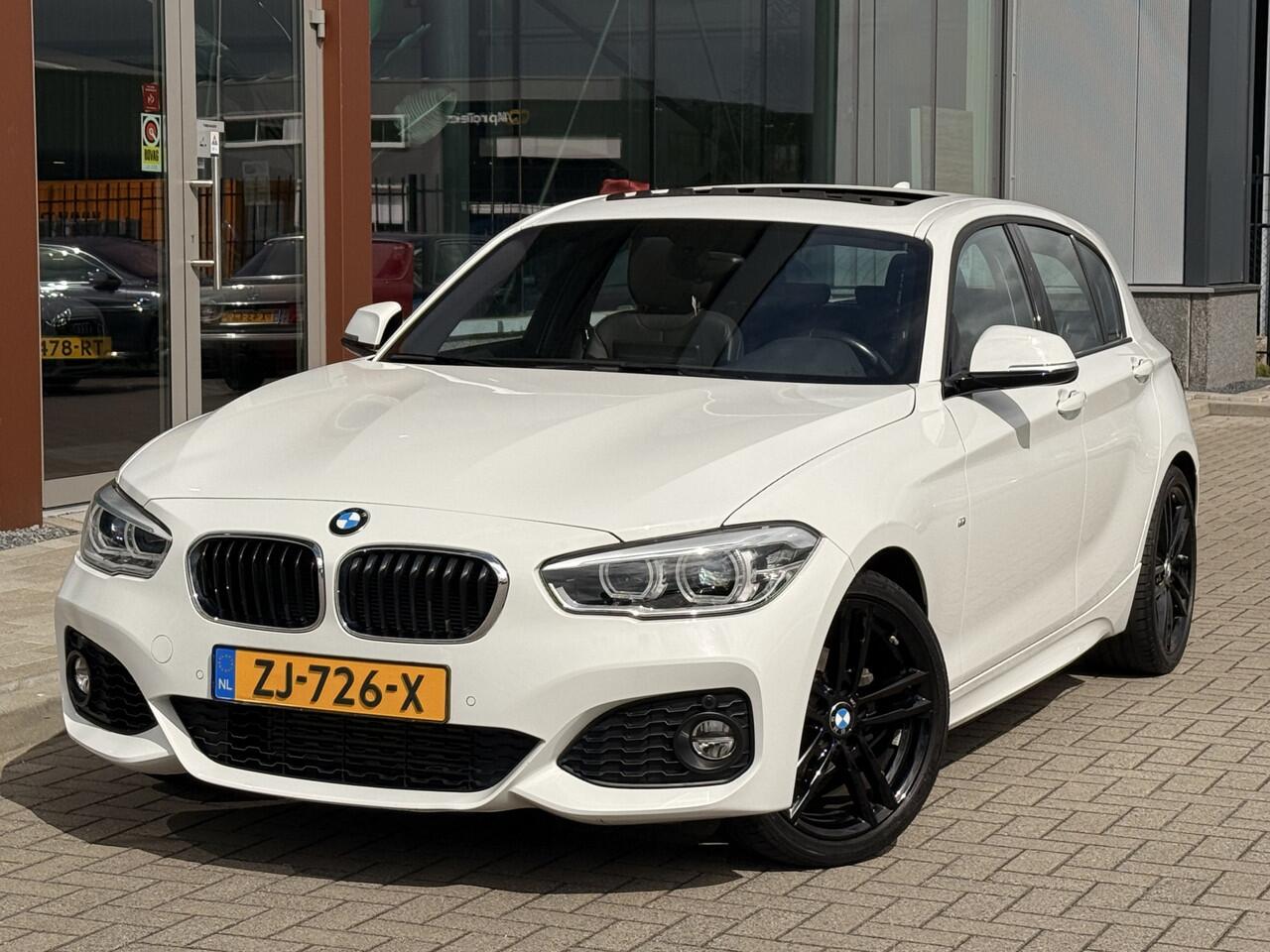 BMW 1-SERIE 116i M Sport Edition | Pano | Stoelverwarming | Leder | Afn Trekhaak |