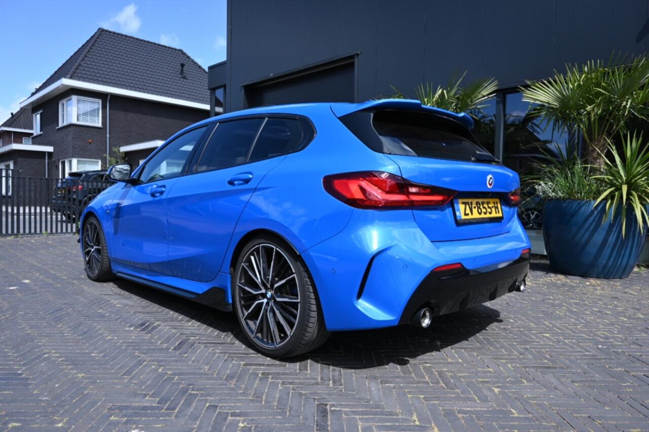 BMW 1-SERIE 118d Executive Ed. M sport full option trekhaak afneembaar