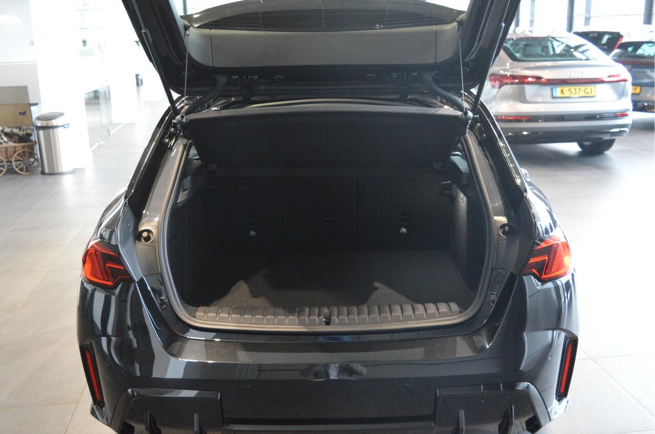 BMW 1-SERIE 120 M Sport navi camera led pdc cruise 18 inch !!