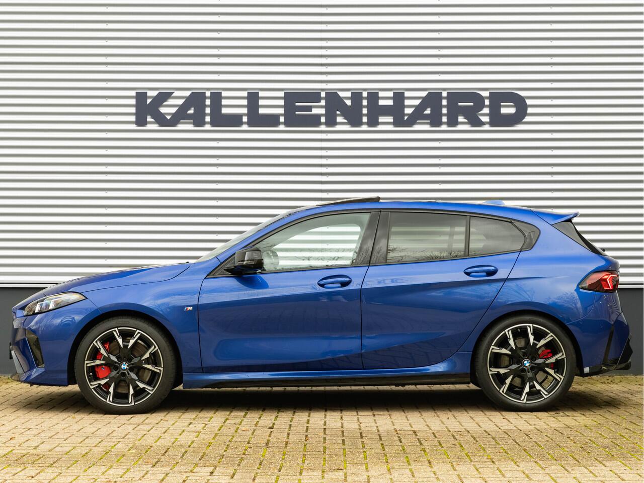 BMW 1-SERIE M135 xDrive - Pano - Memoryzetels - ACC - Stuurwiel Verwarmd - Head-up