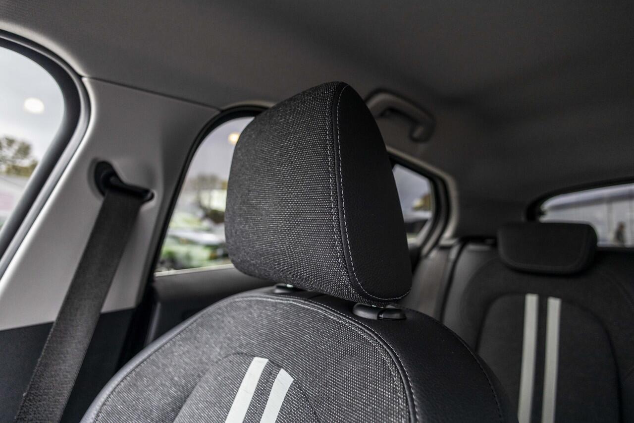 BMW 1-SERIE 118i Business Edition | LED | NL Auto | Carplay