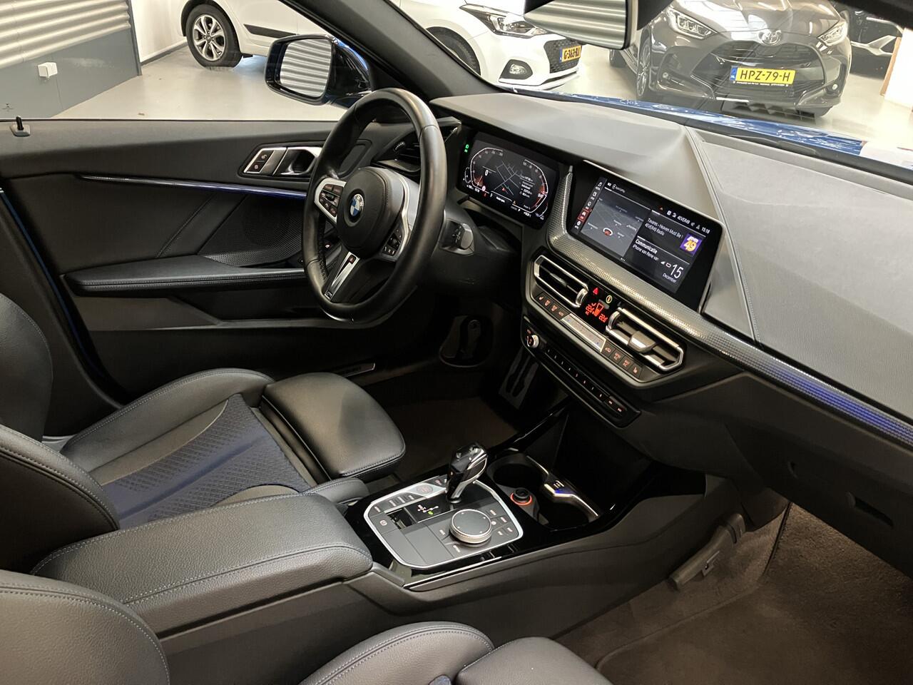 BMW 1-SERIE 118i HIGH EXE M SPORT/ADAPTIVE CR/PDC/STOEL STUUR VERW/1E EIG/ENZ