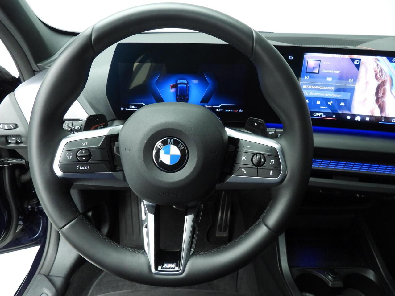 BMW 1-SERIE 5-Deurs 120 | M-Sportpakket | LED | Navigatie | Sportstoelen | Stoelverwarming | Keyles go | DAB | Alu 19 inch