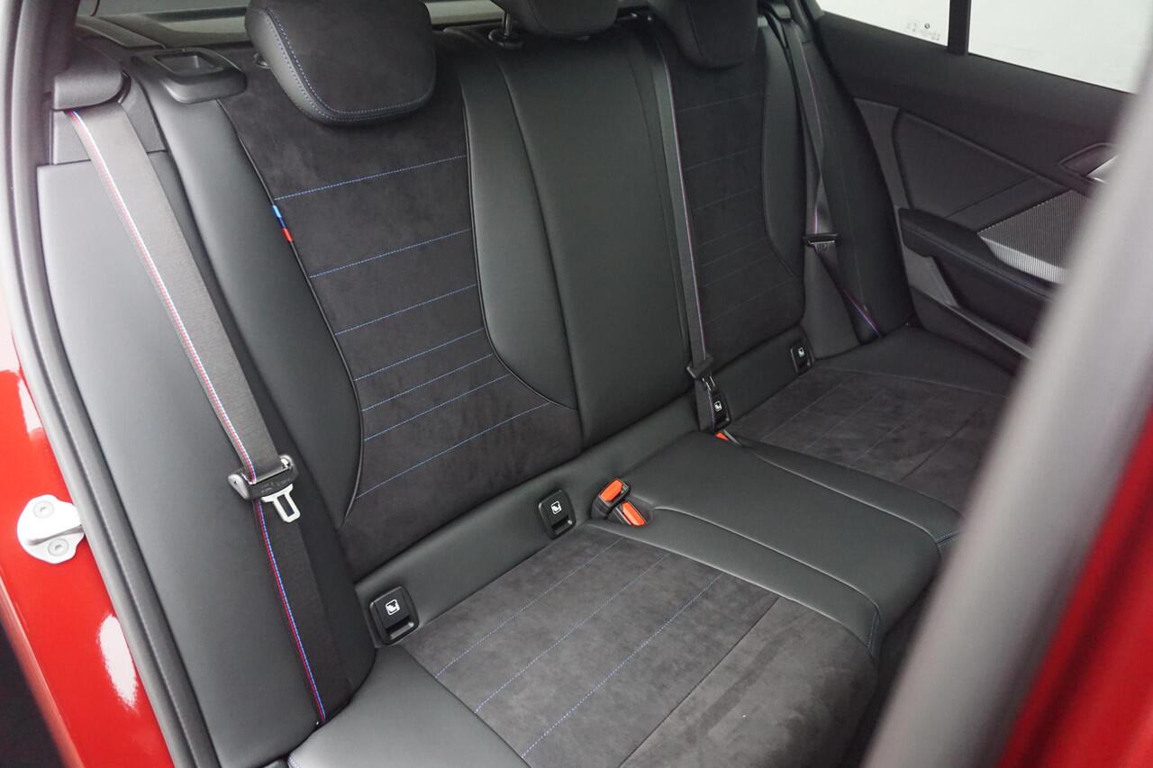 BMW 1-SERIE 120 | M Sportpakket Pro | Equipment Pack Pro