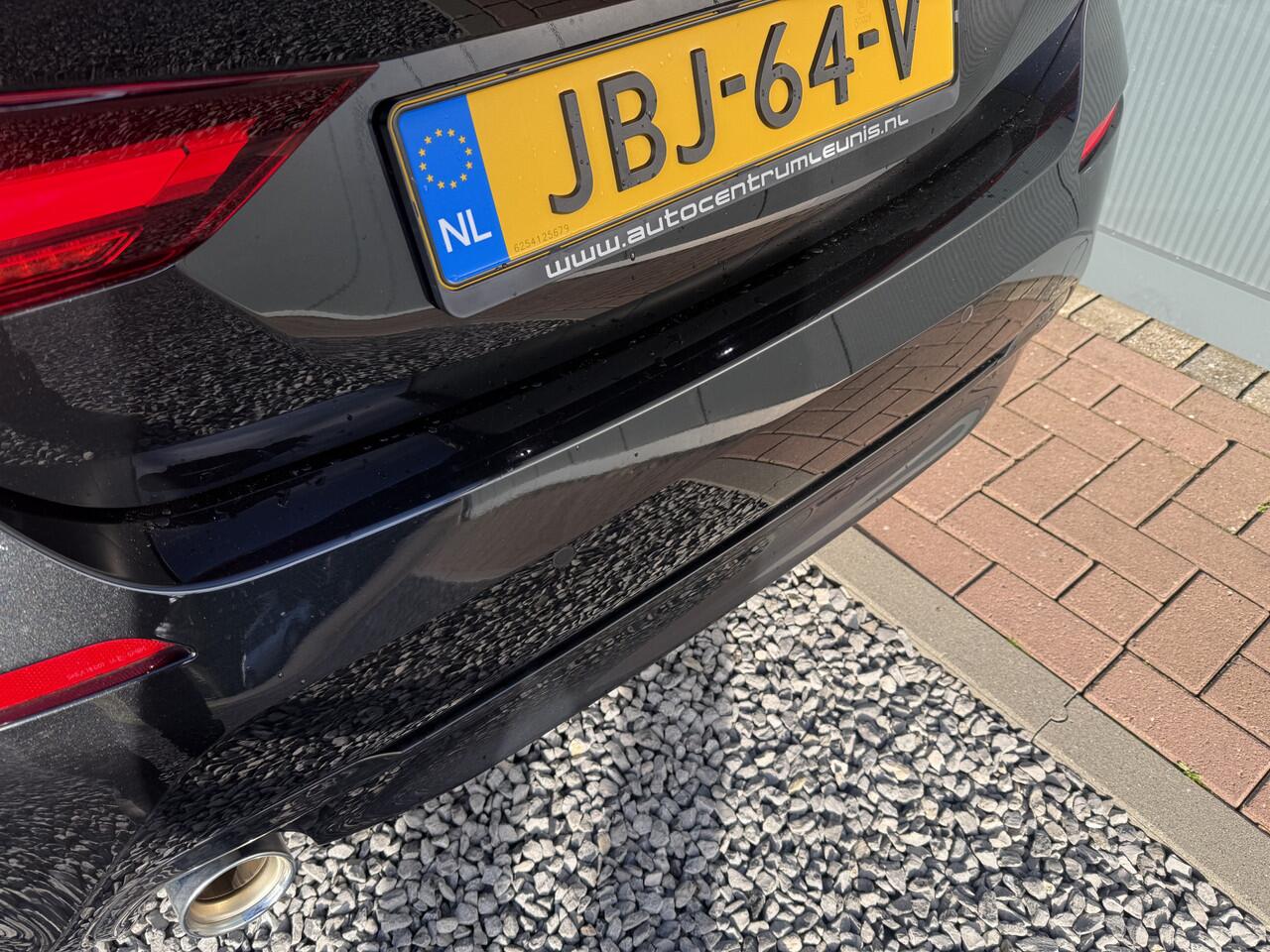 BMW 1-SERIE 118i 140pk Automaat High Executive Sportline 5-drs