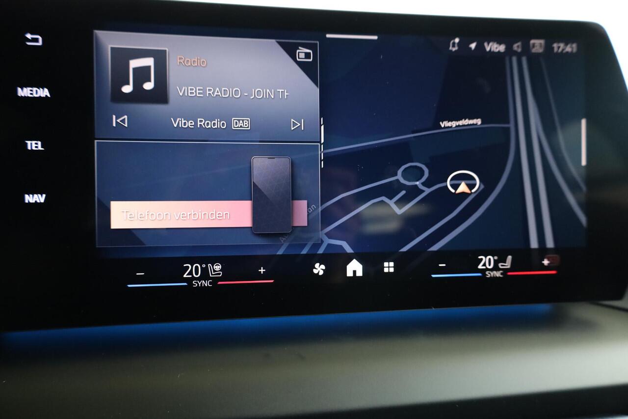 BMW 1-SERIE 120 M Sportpakket Pro | Premium Pack | Comfort Access | M Shadow Line