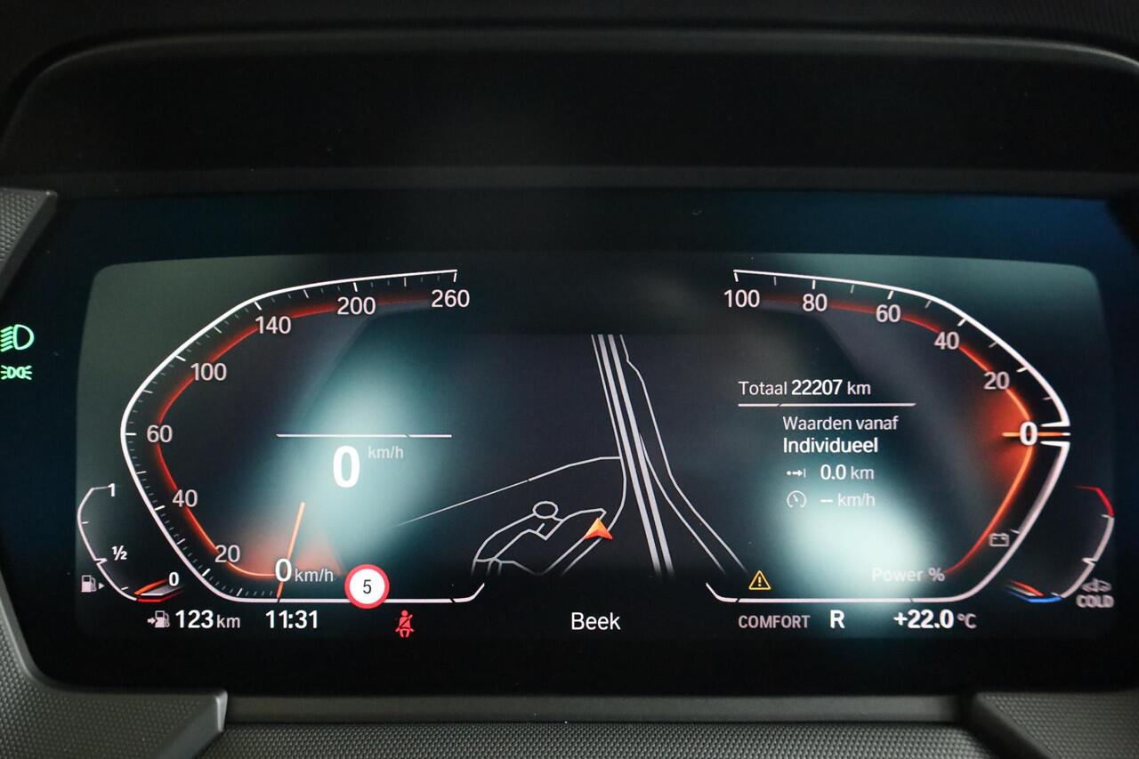 BMW 1-SERIE 118i | M Sportpakket | Premium Pack | Comfort Pack | LED Pack | Parking Assistant