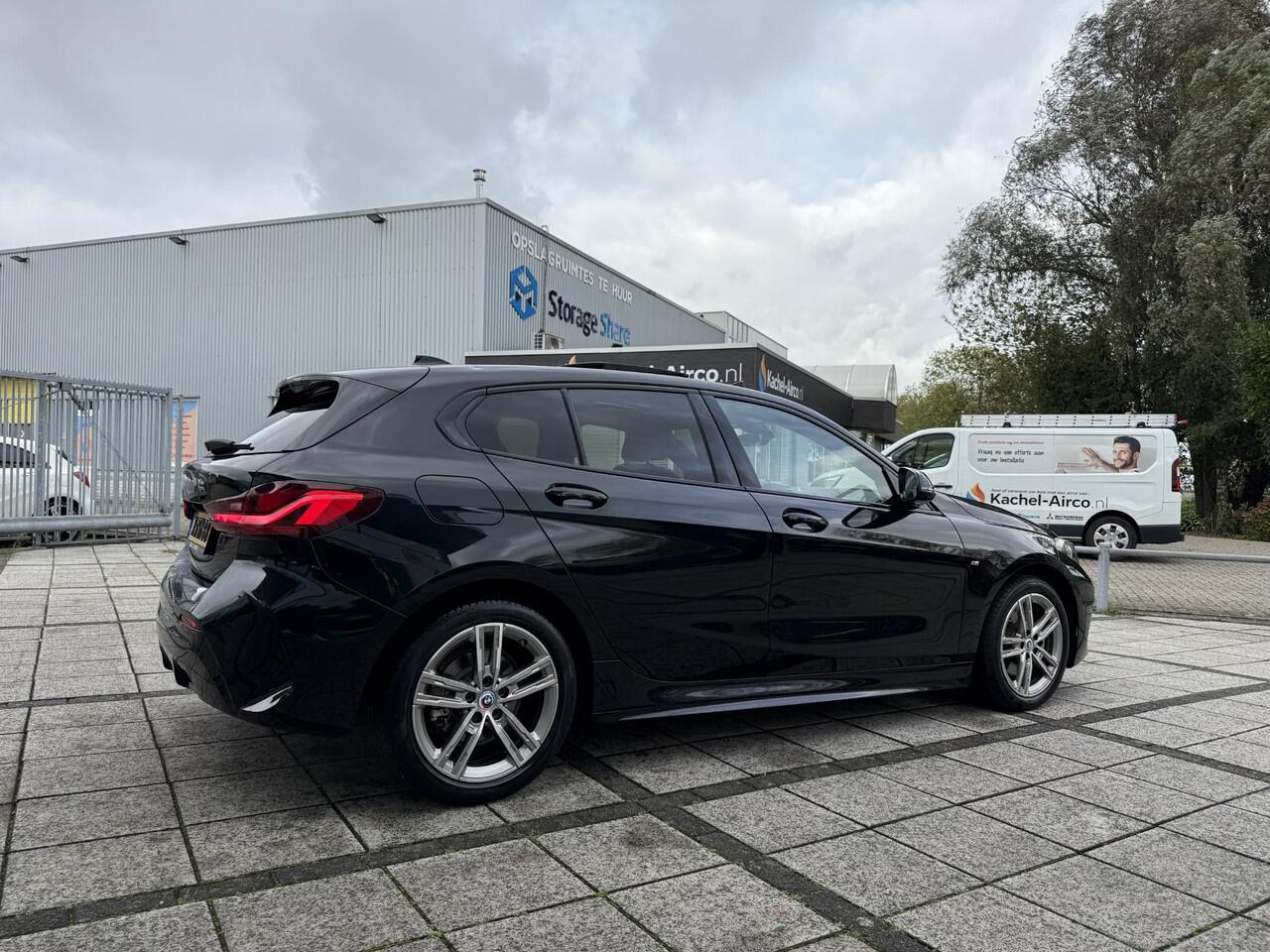 BMW 1-SERIE 118i Aut. M-Sport | Panorama | Sportseats | Virtual Live Cockpit | LED |