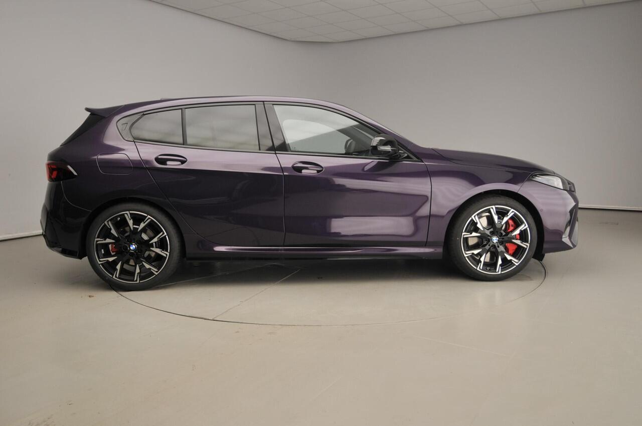 BMW 1-SERIE 5-deurs 120 | M Sportpakket Pro | Innovation Package