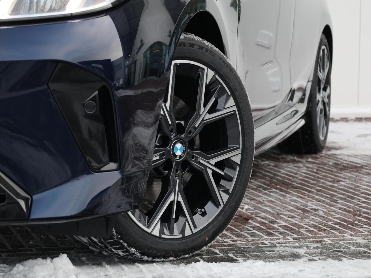 BMW 1-SERIE 120 M Sport Design Edition M Sportpakket/ Stuurwielrand verwarmd/ Achteruitrijcamera/ Getint Glas/ Sportstoelen/ Stoelverwarming/ Driving Assistant