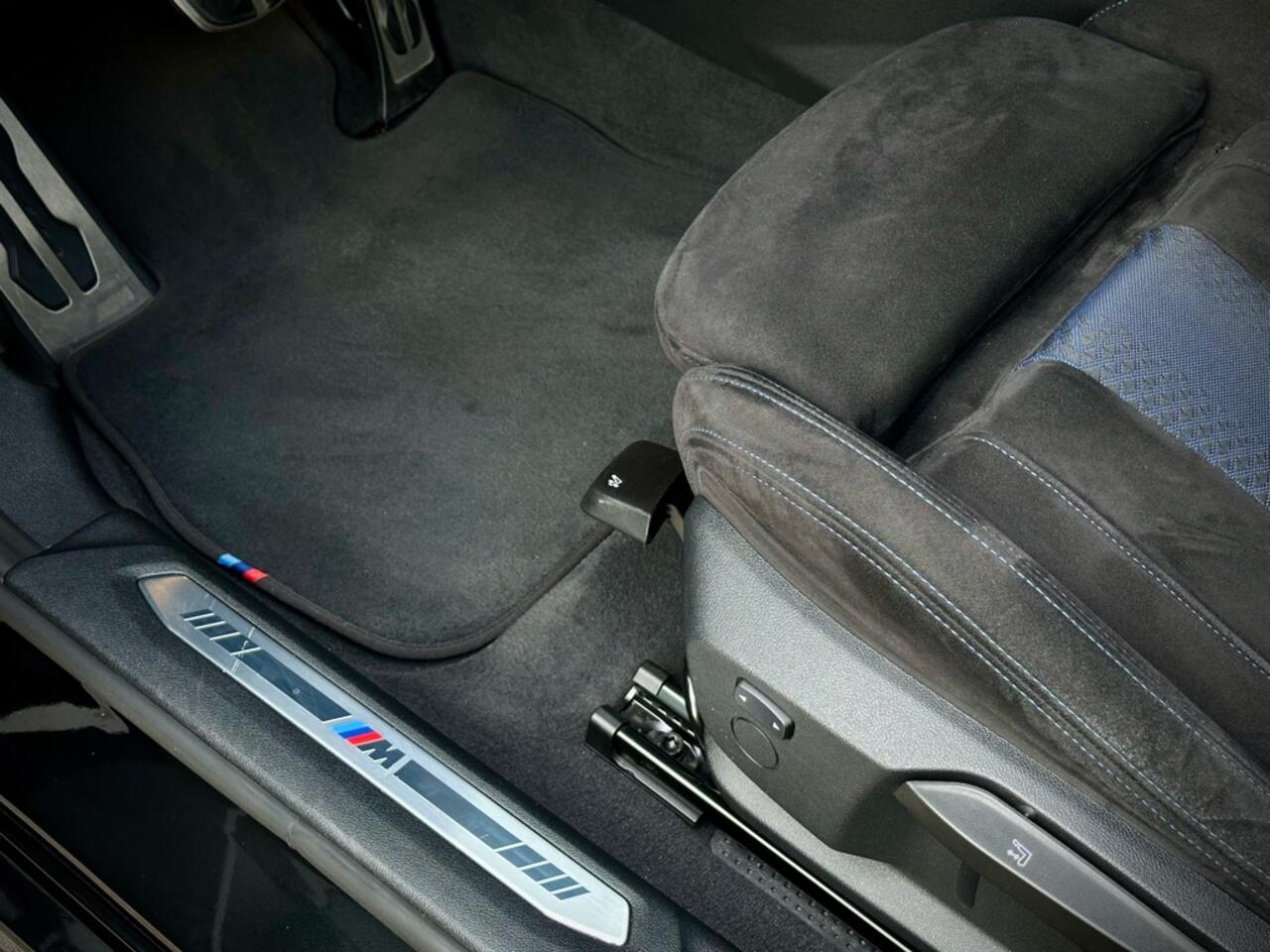 BMW 1-SERIE 118i M-PERF. M135 PANO|SCHAALSTOEL|HUD|CAMERA