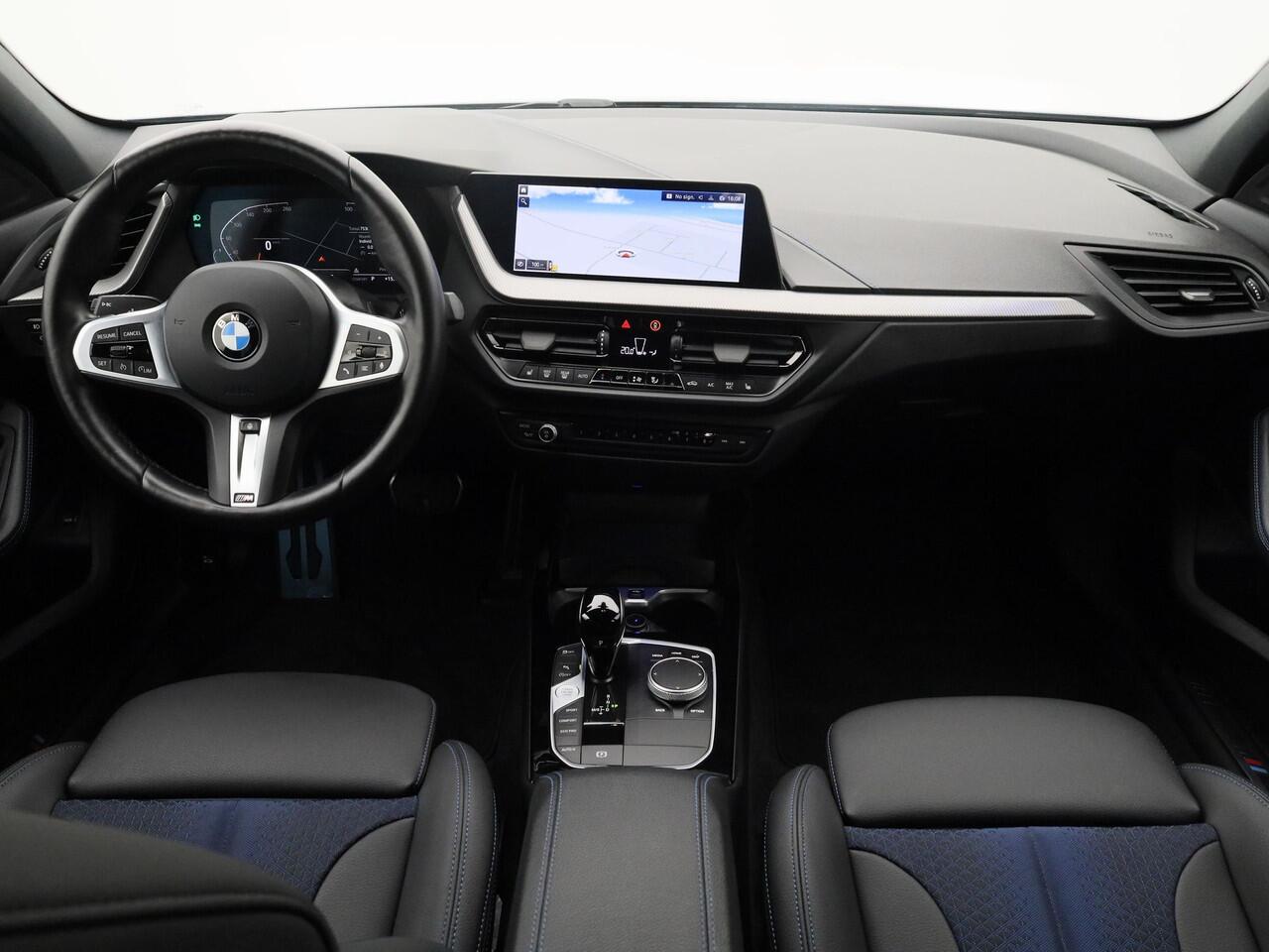 BMW 1-SERIE 118i M-Sport | CAMERA | KEYLESS | STOEL- EN STUURVERW.