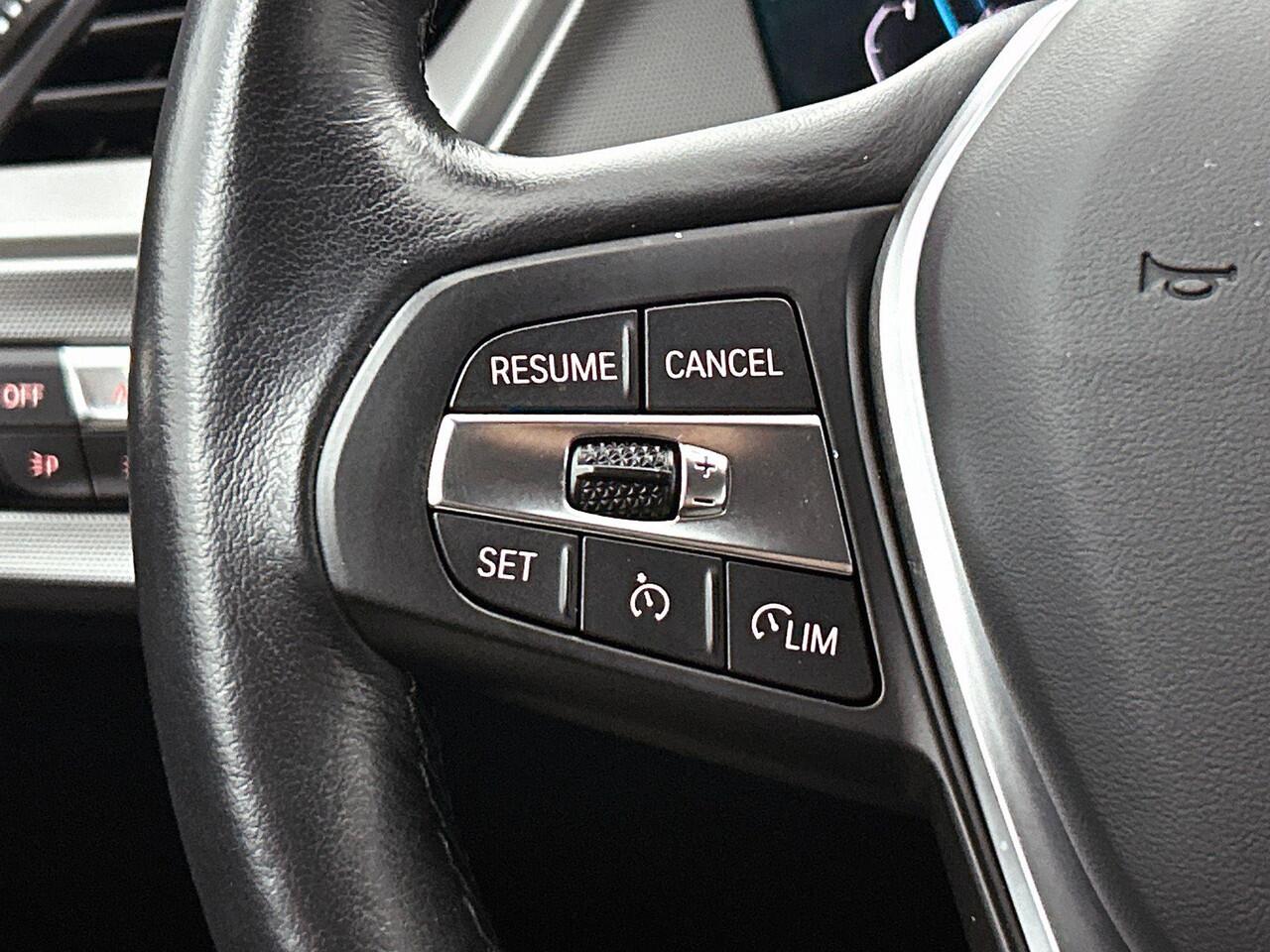 BMW 1-SERIE 116i Business Edition Plus CARPLAY | STOF-LEDER | NAVI