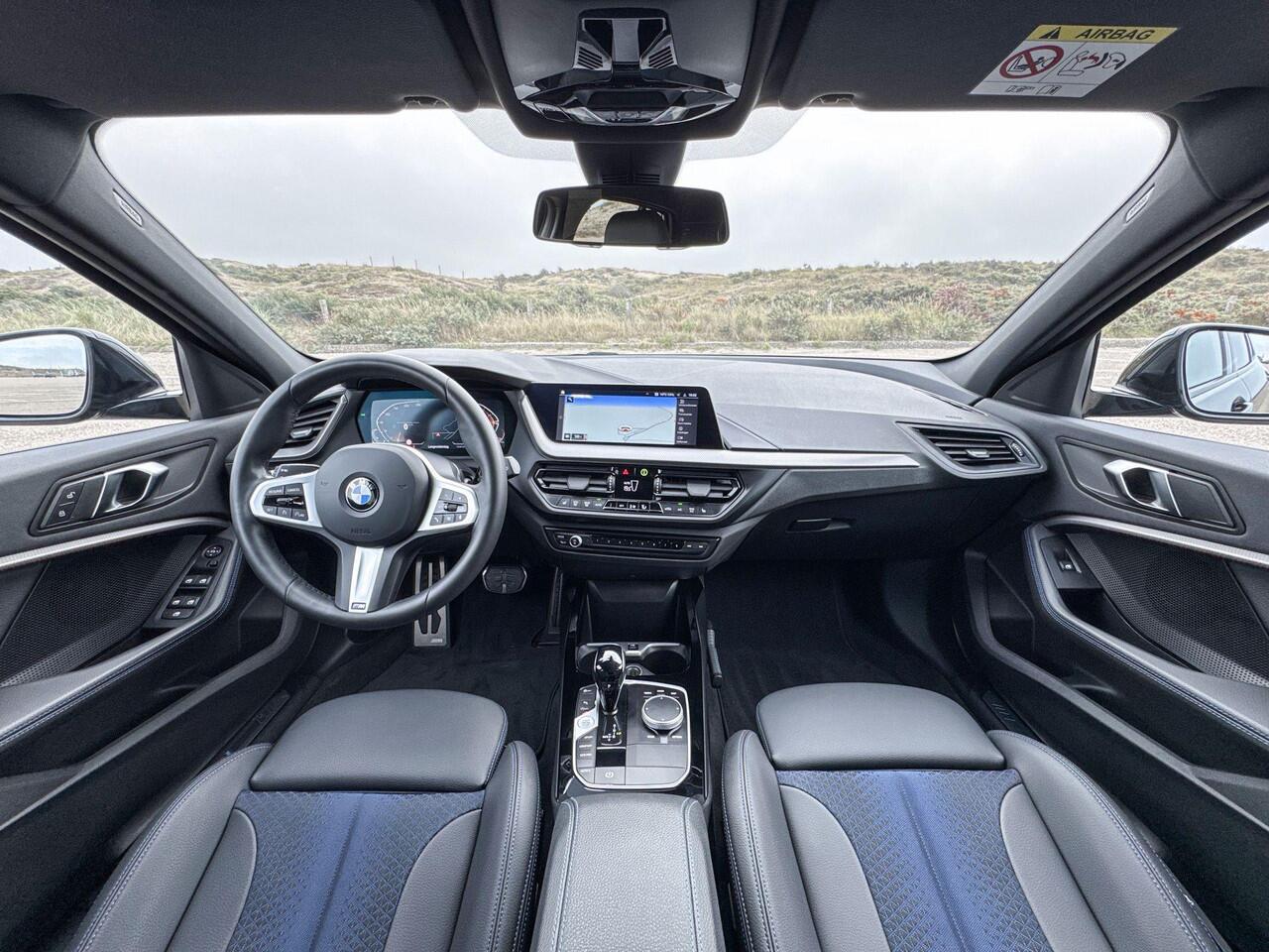 BMW 1-SERIE 118i | M Sport Pro | Stoelverwarming | Trekhaak |