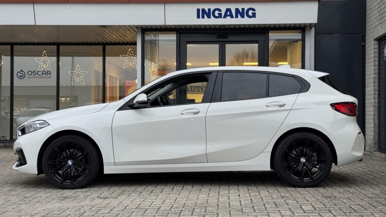 BMW 1-SERIE 118 Sportline Ed | Navi | Apple Carplay | Stoelverwarming