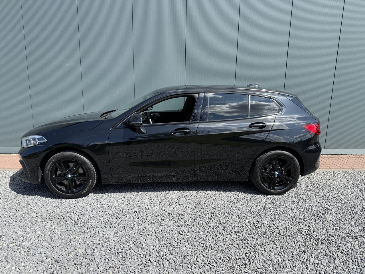 BMW 1-SERIE 118i 140pk Automaat High Executive Sportline 5-drs