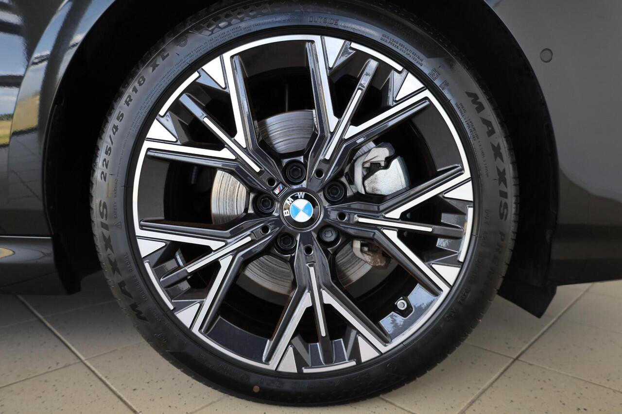 BMW 1-SERIE 5-deurs 120 | M Sportpakket | Innovation Pack