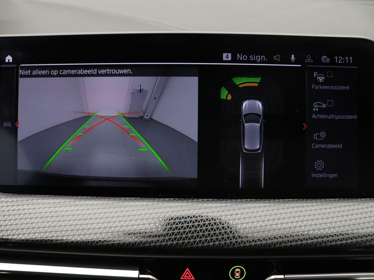 BMW 1-SERIE 118i Executive Edition Camera | Cruise | Navi | Parkeersens. v+a