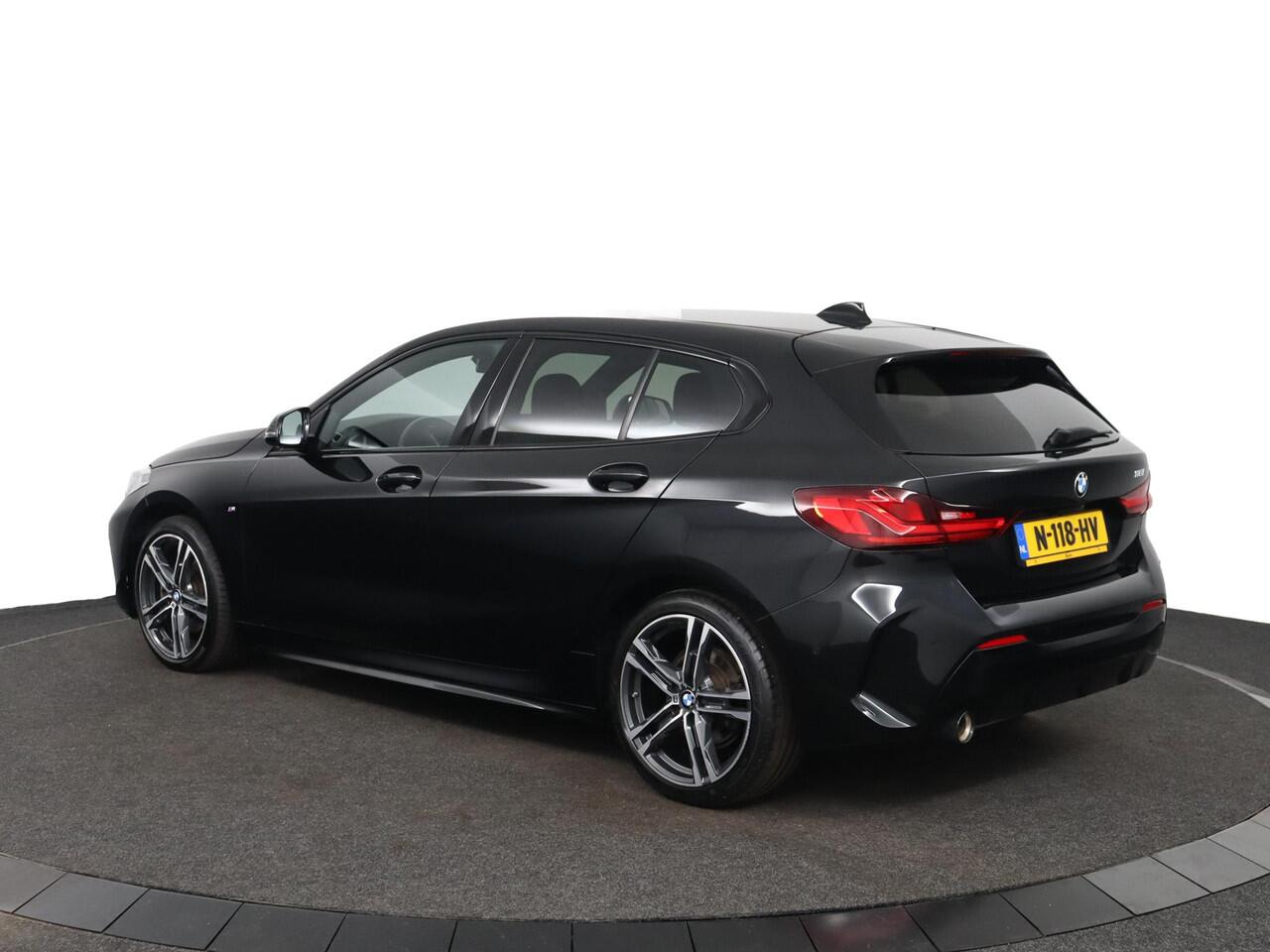 BMW 1-SERIE 118i Executive Edition | M sport | stuur + stoel verw | hifi | 18" |