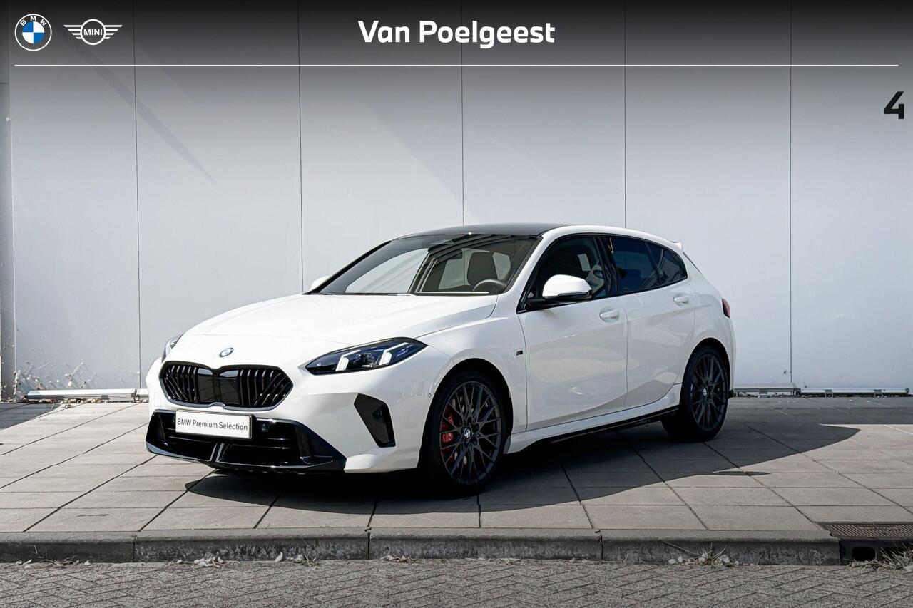 BMW 1-SERIE 120 M-Sport Pro / 19'' / Adaptieve LED koplampen / Stuurwielrandverwarming / Stoelverwarming / Comfort Acces / Getinte ramen