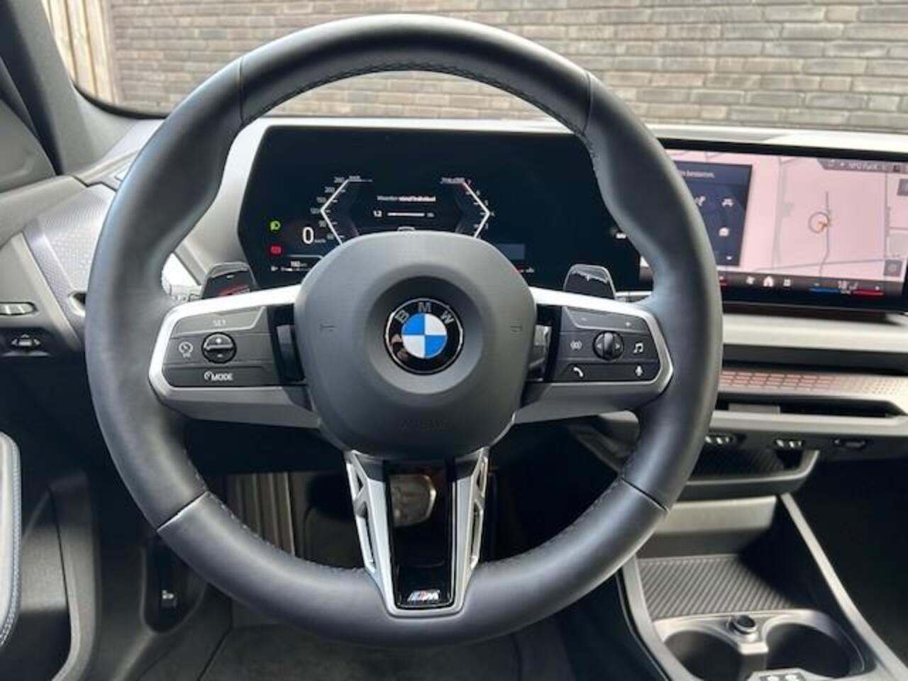 BMW 1-SERIE 120 M-Sport Design Edition l Sfeer Verlichting l Automaat l Apple Carplay