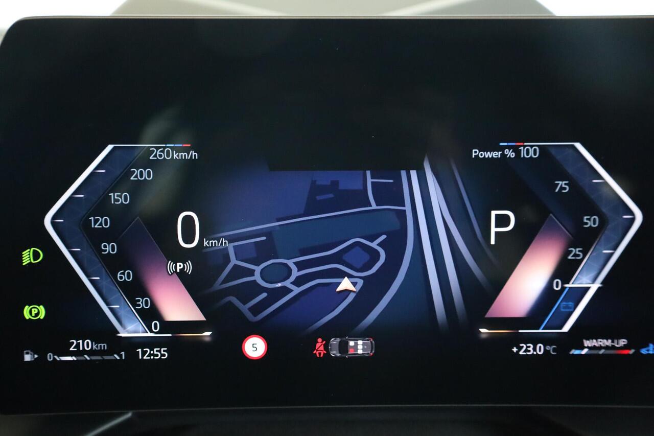 BMW 1-SERIE 120 | M Sportpakket | Innovation Pack | Live Cockpit Professional | Harman/Kardon | Trekhaak