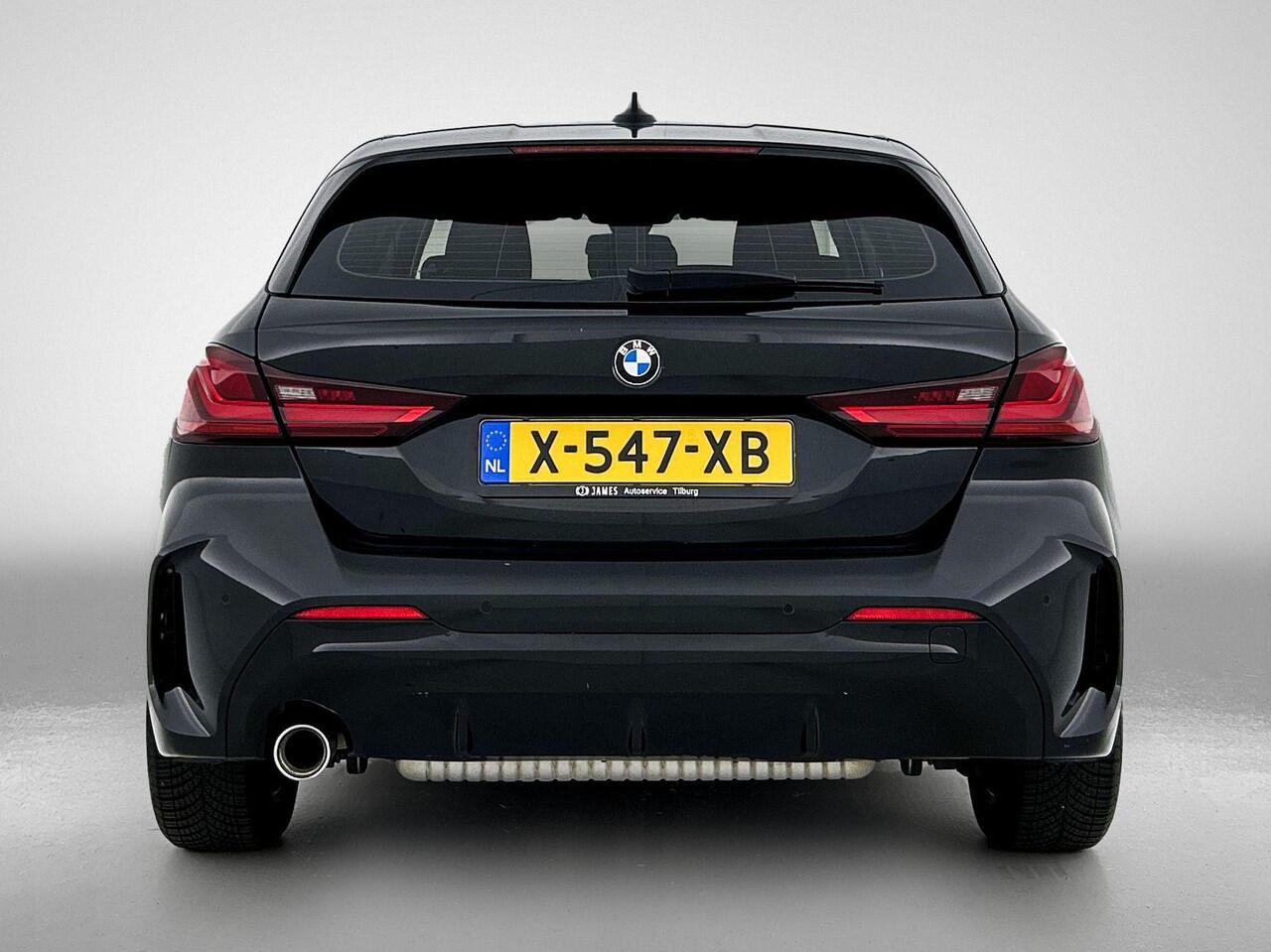 BMW 1-SERIE 116i Business Edition Plus CARPLAY | STOF-LEDER | NAVI