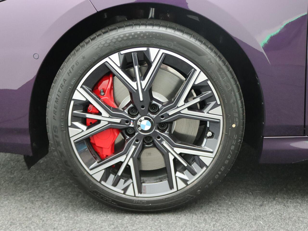 BMW 1-SERIE 120 M Sport Package Pro | Equipment Package