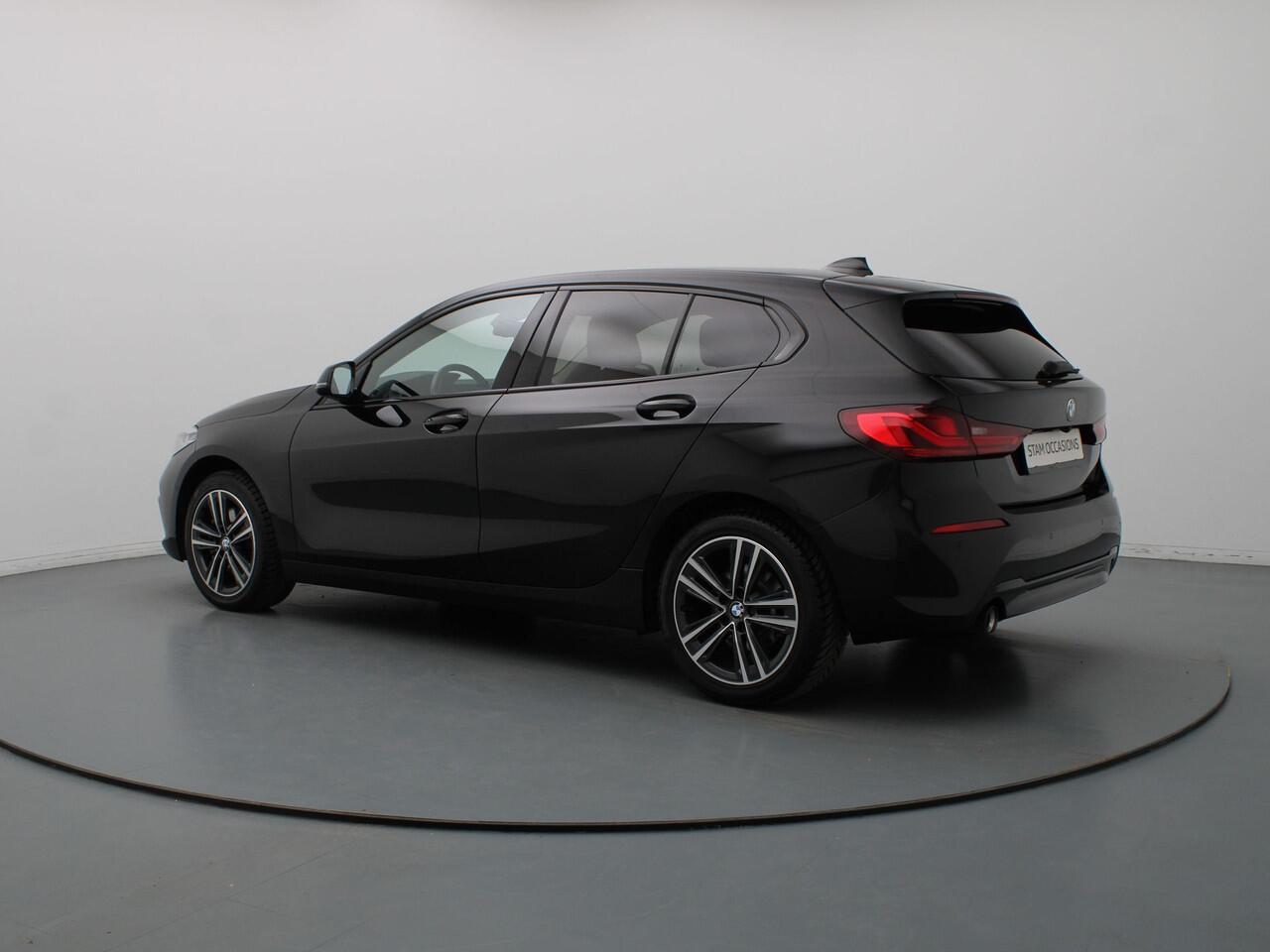 BMW 1-SERIE 118i Executive Edition Camera | Cruise | Navi | Parkeersens. v+a