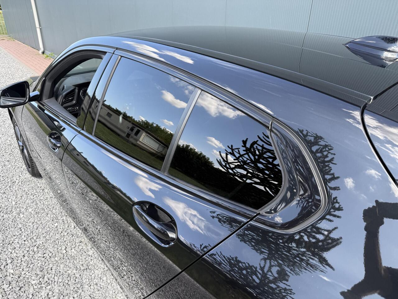 BMW 1-SERIE 118i 140pk Automaat High Executive Sportline 5-drs