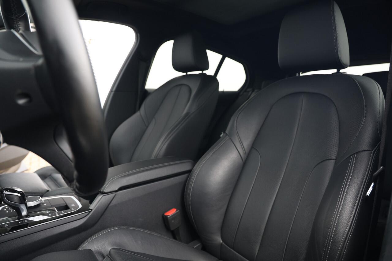 BMW 1-SERIE 118i M-Sport Aut. NAP|Pano|Stoelvw|Cam|Trekhaak|Leder