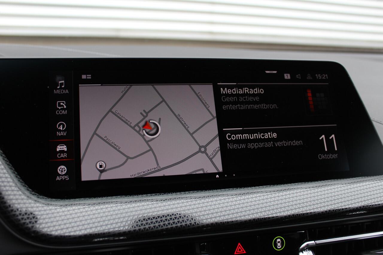 BMW 1-SERIE 118i Executive Edition | Cruise Control | Origin NL | Parkeersensoren | Navigatie