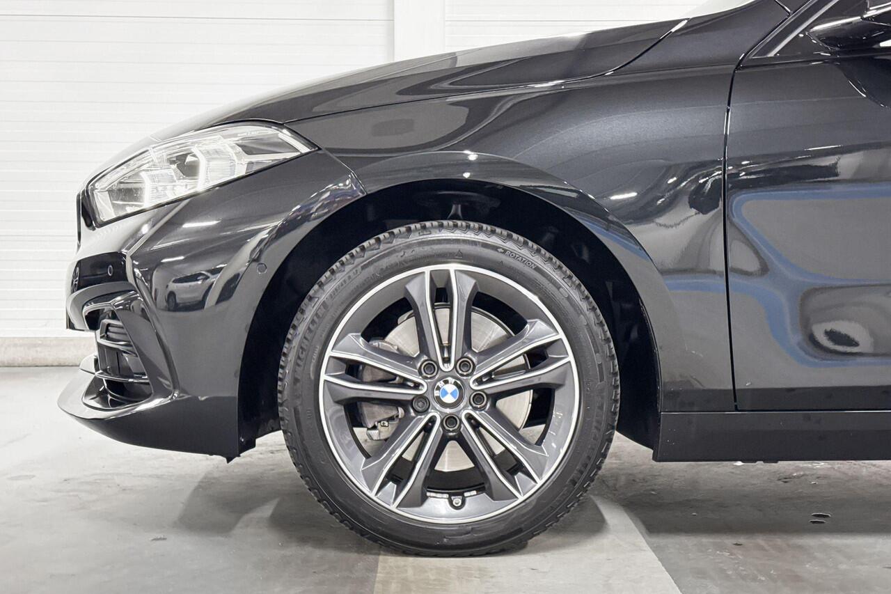 BMW 1-SERIE 118i | Sport-Line | Cruise Control | Apple Carplay