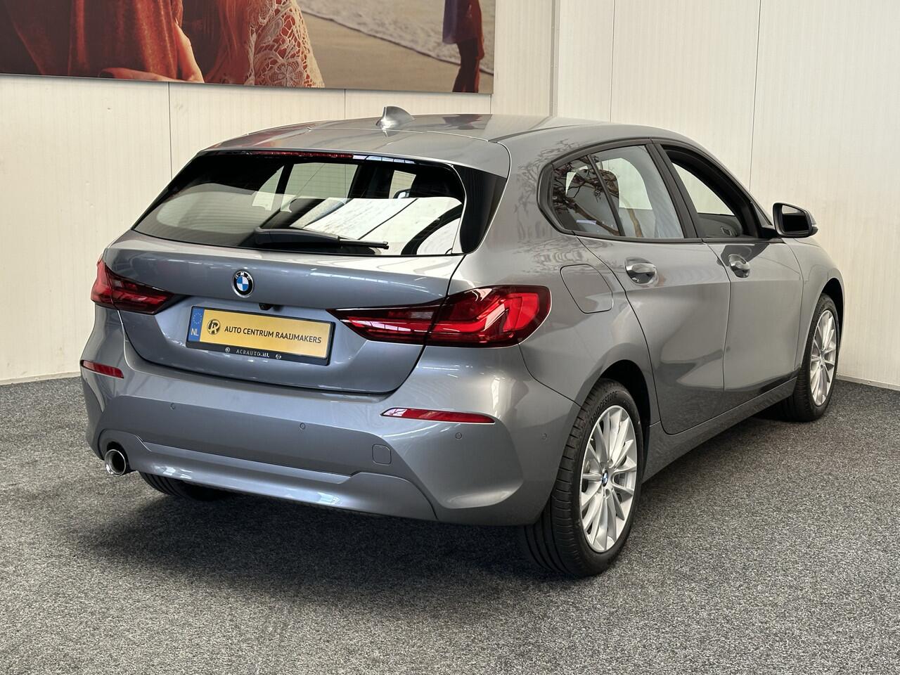 BMW 1-SERIE 116 NIEUWSTAAT !!! NAVIGATIE CRUISE CONTROL STOEL EN STUURVERWARMING APPLE CARPLAY/ANDROID ACHTERUITRIJCAMERA PDC ZEER MOOI !! 3010