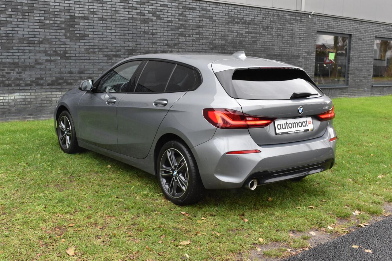 BMW 1-SERIE 118i Sport Line 1.5 100kW Automaat/Navigatie/carplay/stoelverwarming/btw auto