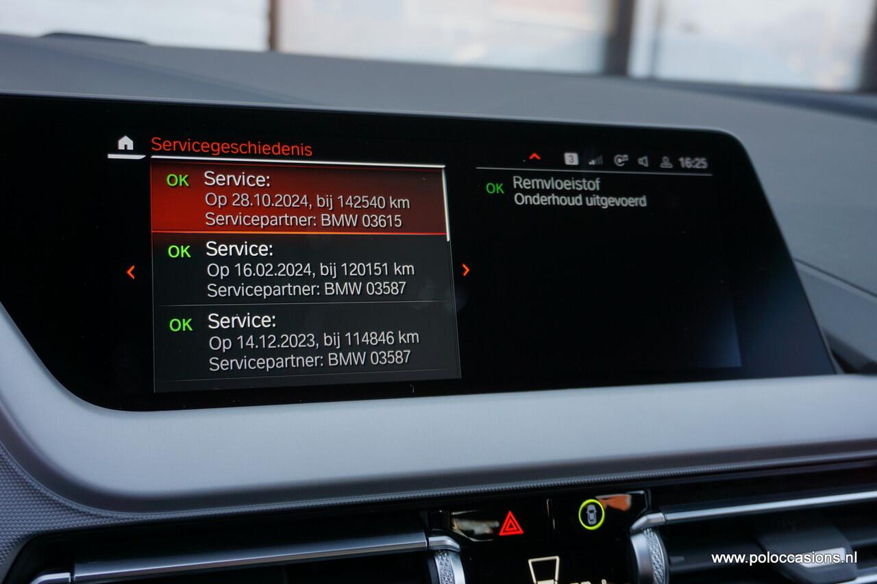 BMW 1-SERIE 118i Exec Automaat | Live Cockpit | Carplay | Sportinter