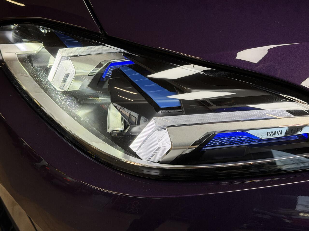 BMW 1-SERIE M135 300pk xDrive | Navi Prof | HUD | HK | 360 | 19" | Led | ACC | Blindspot | 100% Dealer Onderhouden!