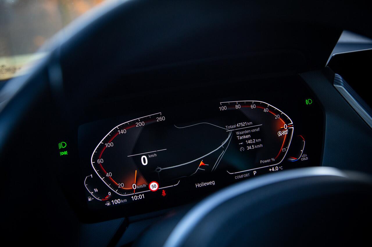 BMW 1-SERIE 120i M-sport | Apple Carplay/Android, Stoelverwarming, Navigatie,