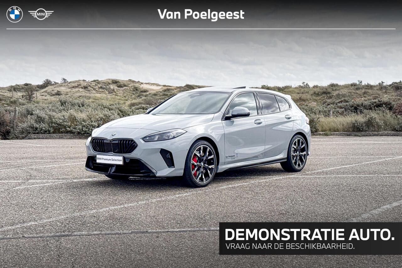 BMW 1-SERIE 120 M Sport Design Edition | M Sport | Glazen Panoramadak | Harman Kardon | Comfort Access |