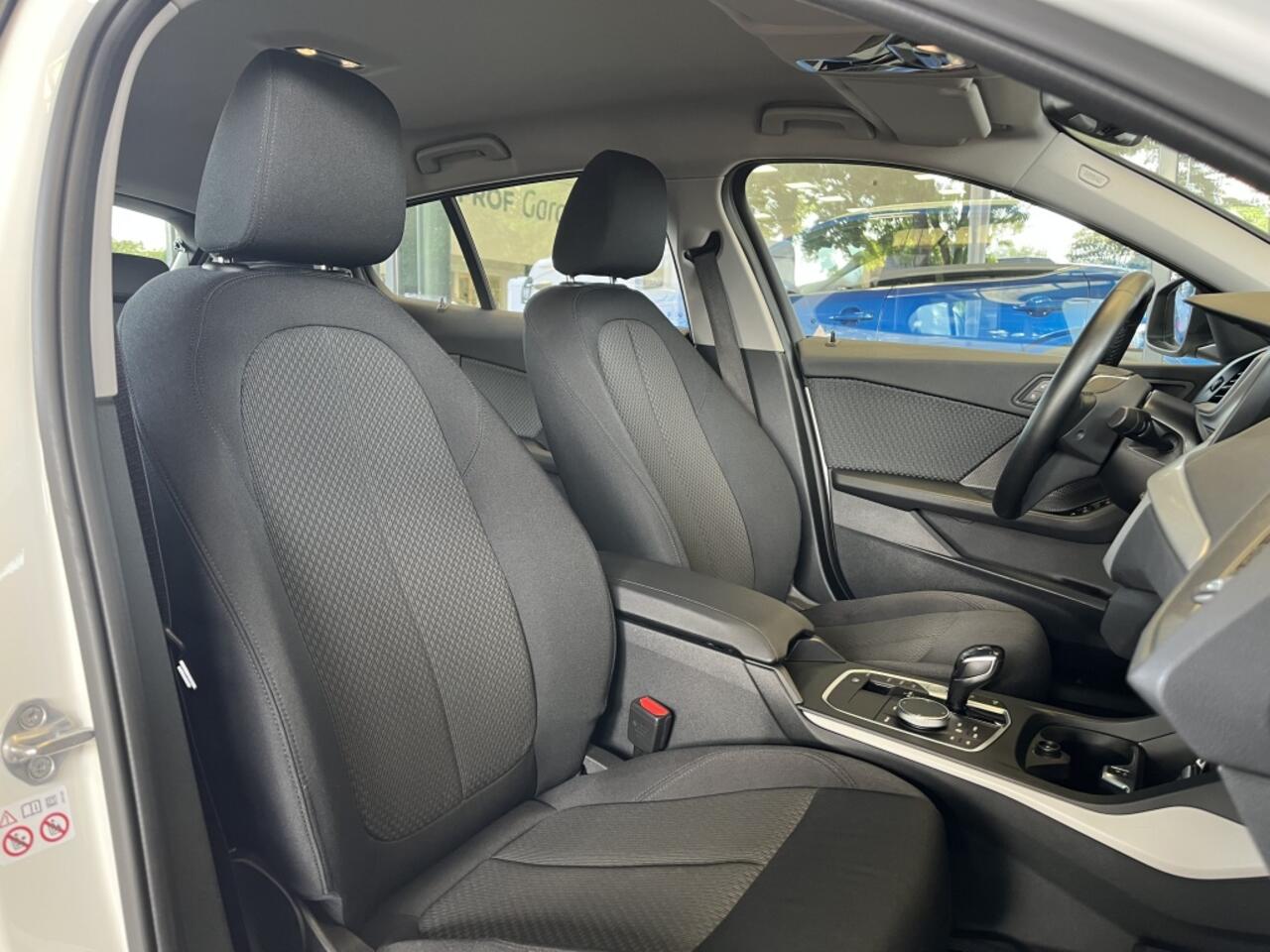 BMW 1-SERIE 118i Executive Edition Automaat | Navi | Cruise | Apple Carplay