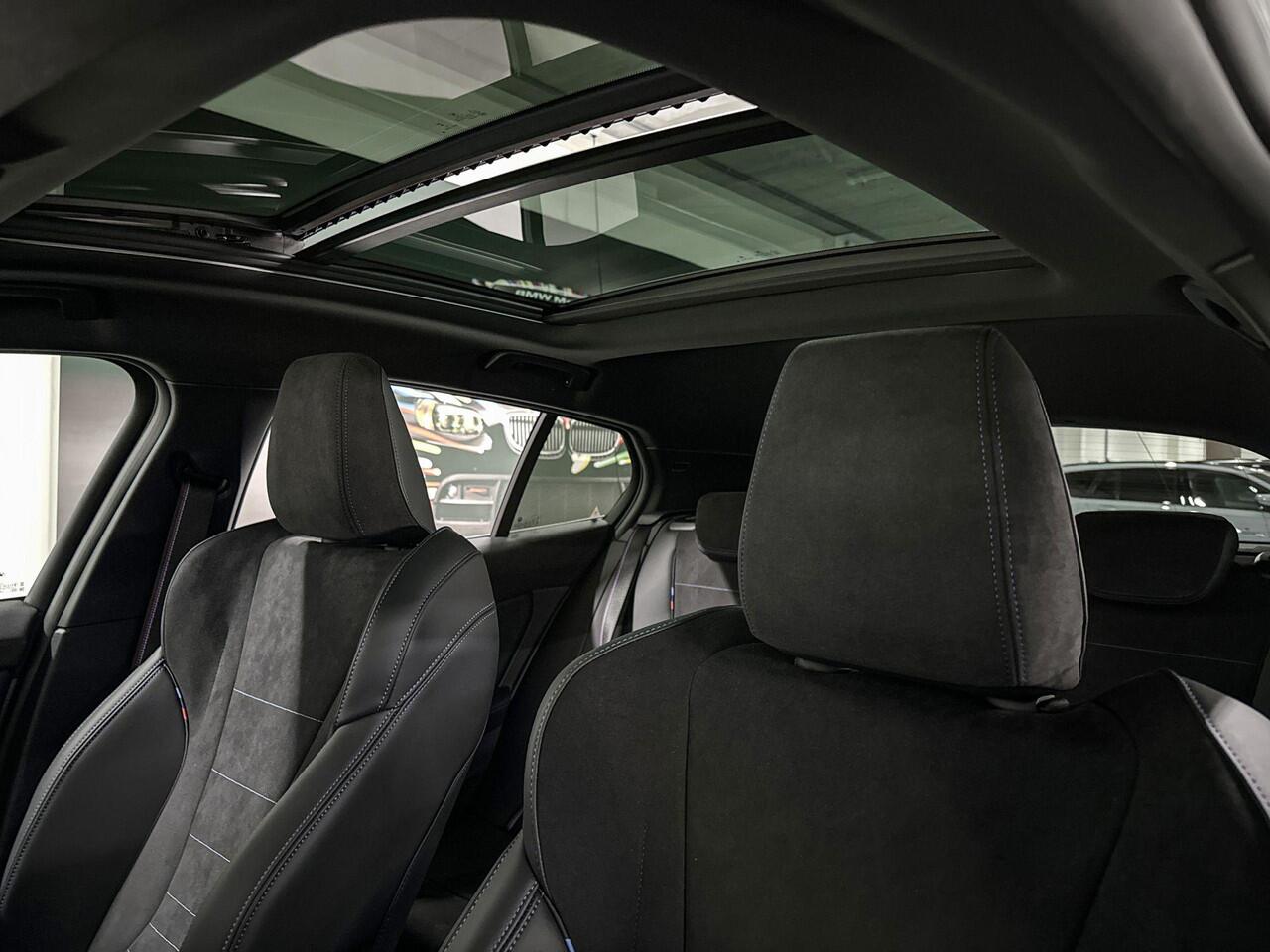 BMW 1-SERIE 120 | M-Sport Pro | Premium Pack | Driving Assistant | Harman/Kardon | Panoramadak | Comfort Access | Selections