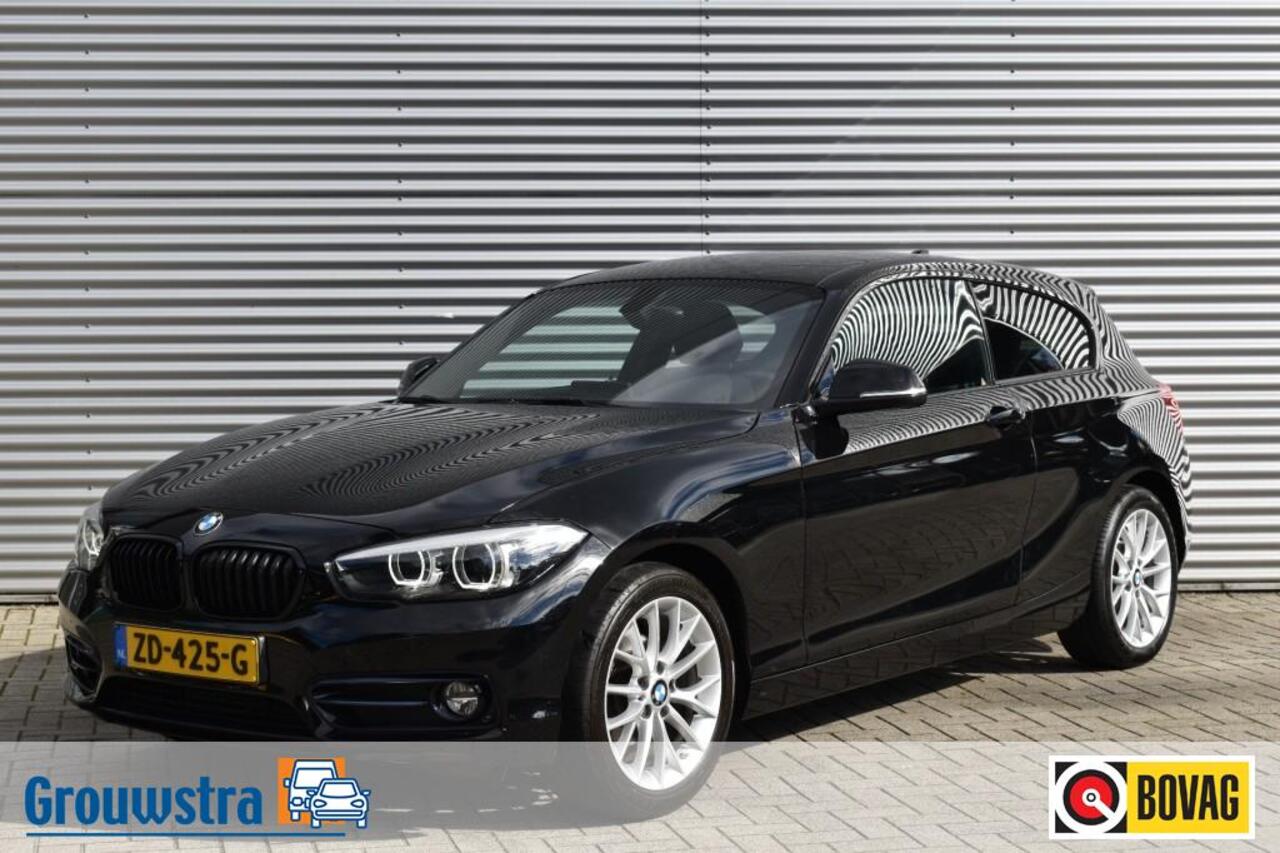 BMW 1-SERIE 116I SPORT LINE EDITION / NL AUTO / NAVI / PDC / SPORTSTOELEN
