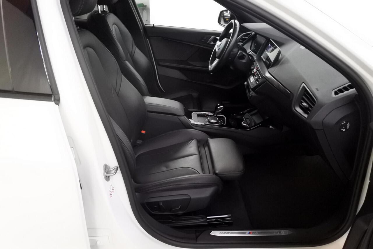 BMW 1-SERIE 120iA M-Sport+ 1 eigenaar Nieuwstaat!