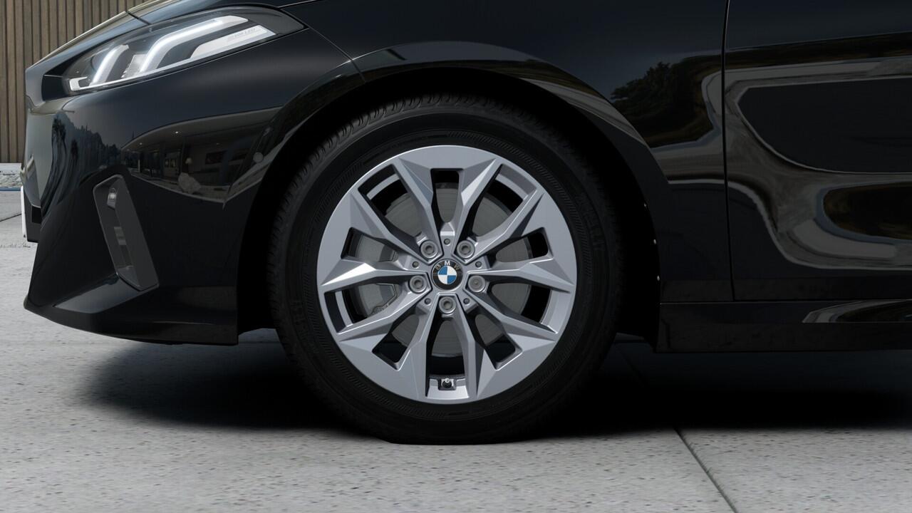 BMW 1-SERIE 120 Automaat / Sportstoelen / Achteruitrijcamera / Parking Assistant / Stoelverwarming