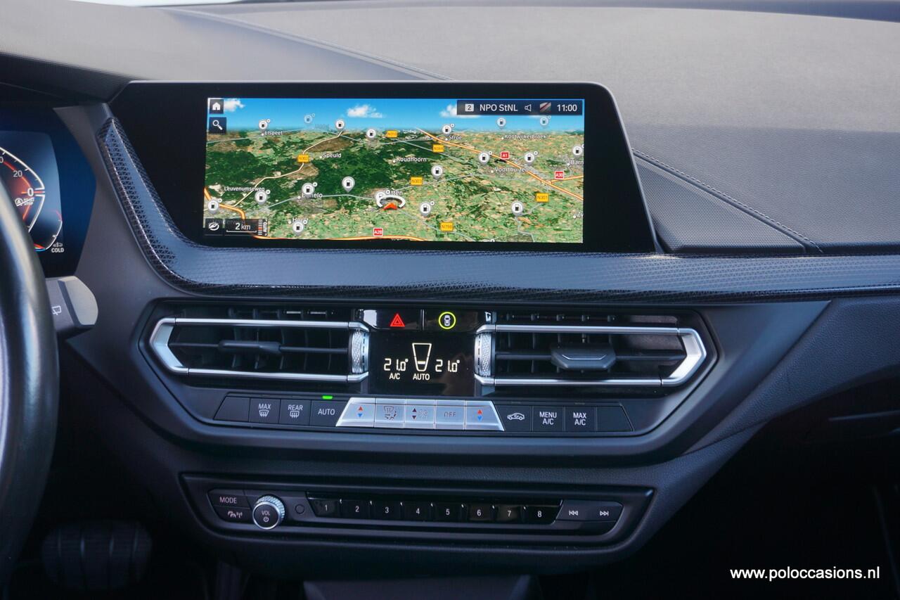 BMW 1-SERIE 118i Sportline | APK 2jr! | Automaat | Carplay | DAB+ |
