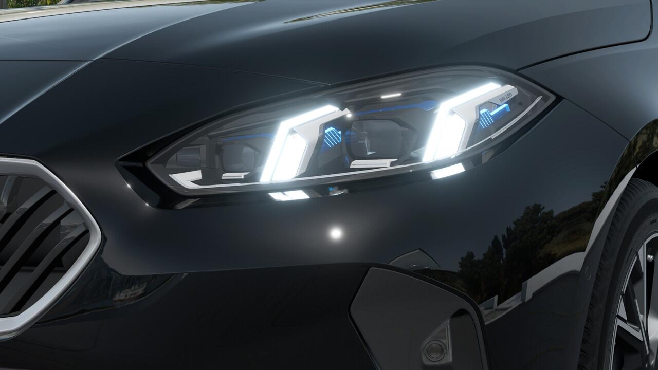 BMW 1-SERIE 120 M Sport Automaat / Sportstoelen / Achteruitrijcamera / Adaptieve LED / M Adaptief onderstel / Parking Assistant / Comfort Access