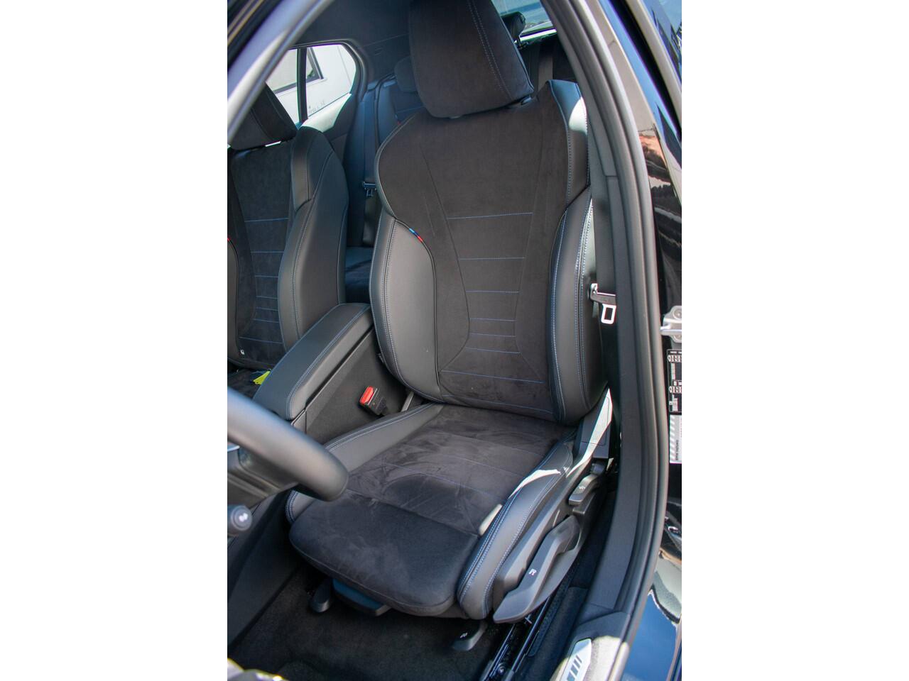 BMW 1-SERIE 120 M Sport Design Edition -ACC-Dab-Trekhaak-