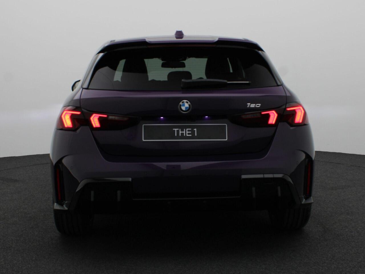 BMW 1-SERIE 120 M Sport Package Pro | Equipment Package